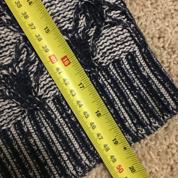 Banana Republic Cable Knit Cropped 3/4 Sleeve Sweater Top - Picture 12 of 13